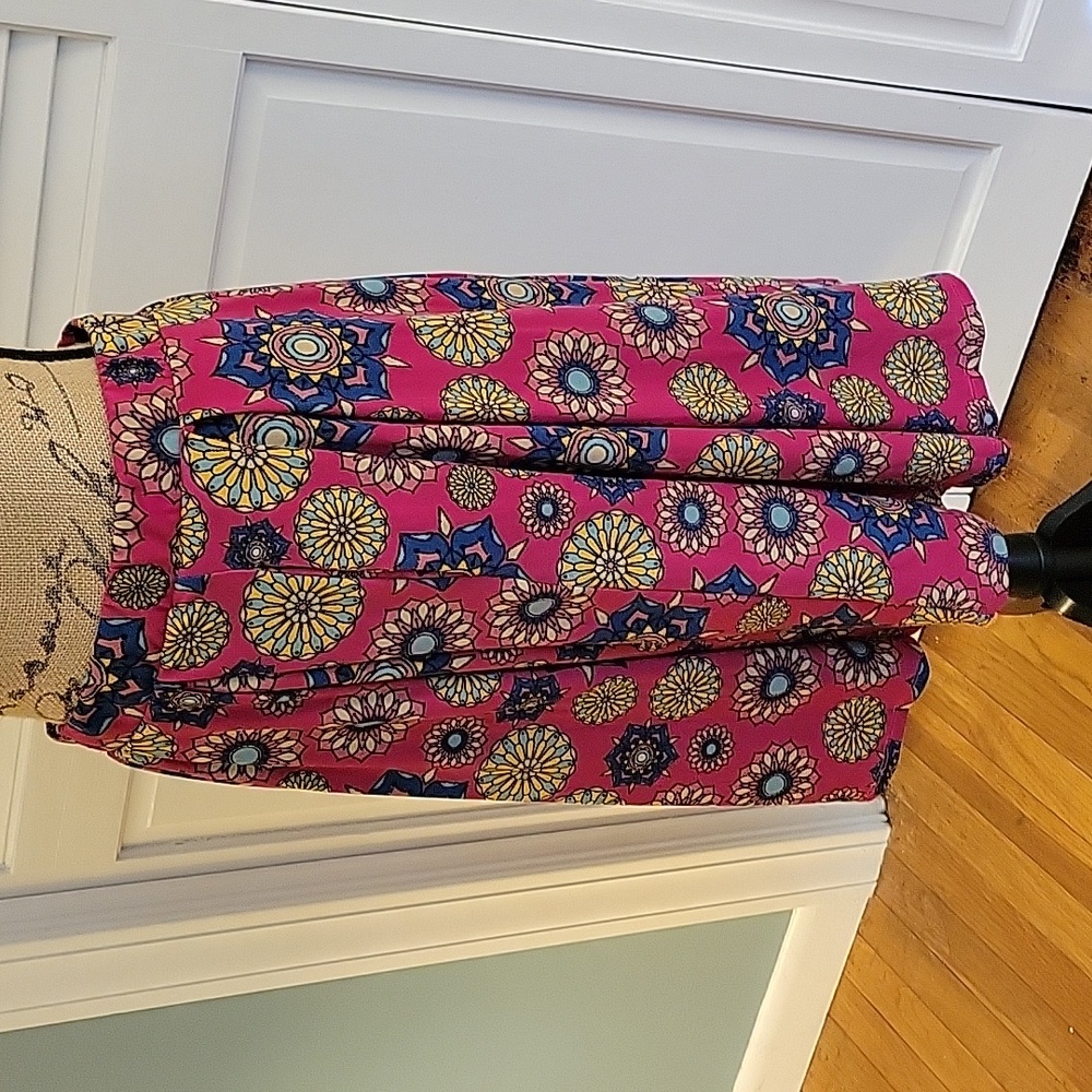 LuLaRoe Madison Skirt - S NWT